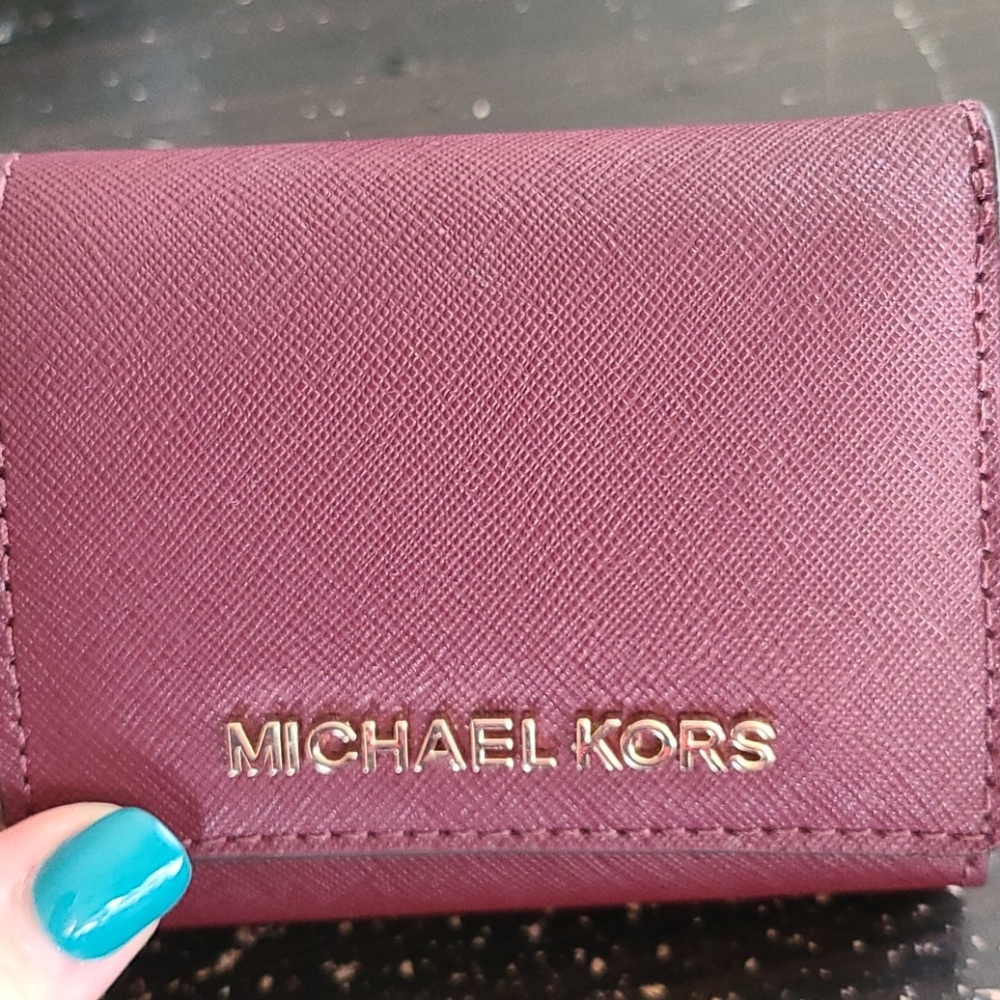 Brand New Michael Kors Jet Set Travel Wallet